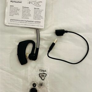 Plantronics Voyager Legend Bluetooth Headset-Like New- & Accessories